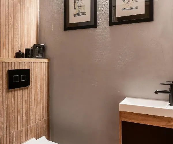 Ethnica & Gallery * Ζακοπάνε